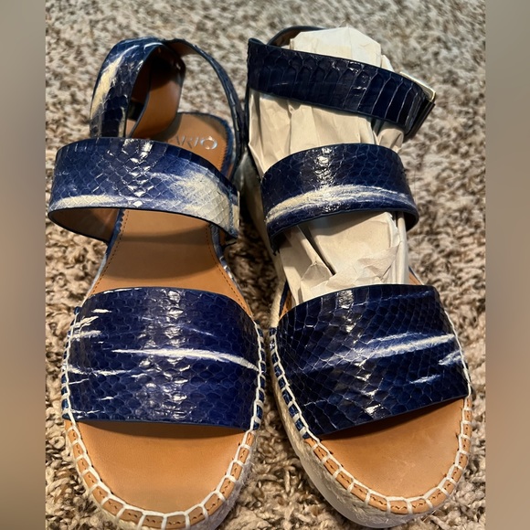 Sarto color blue size 6.5 leather - Picture 1 of 11